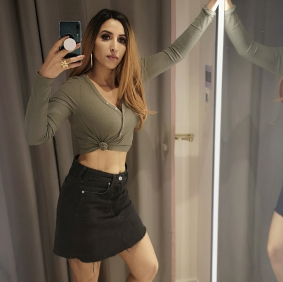 Meet your Posher, Shalini - Picture 3 of 3